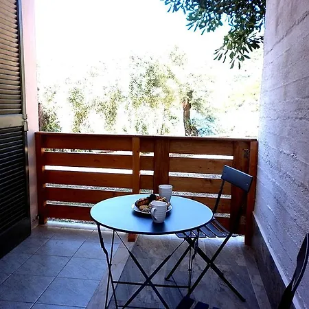 Bougainvillea Views - μπουκαμβίλια θέα